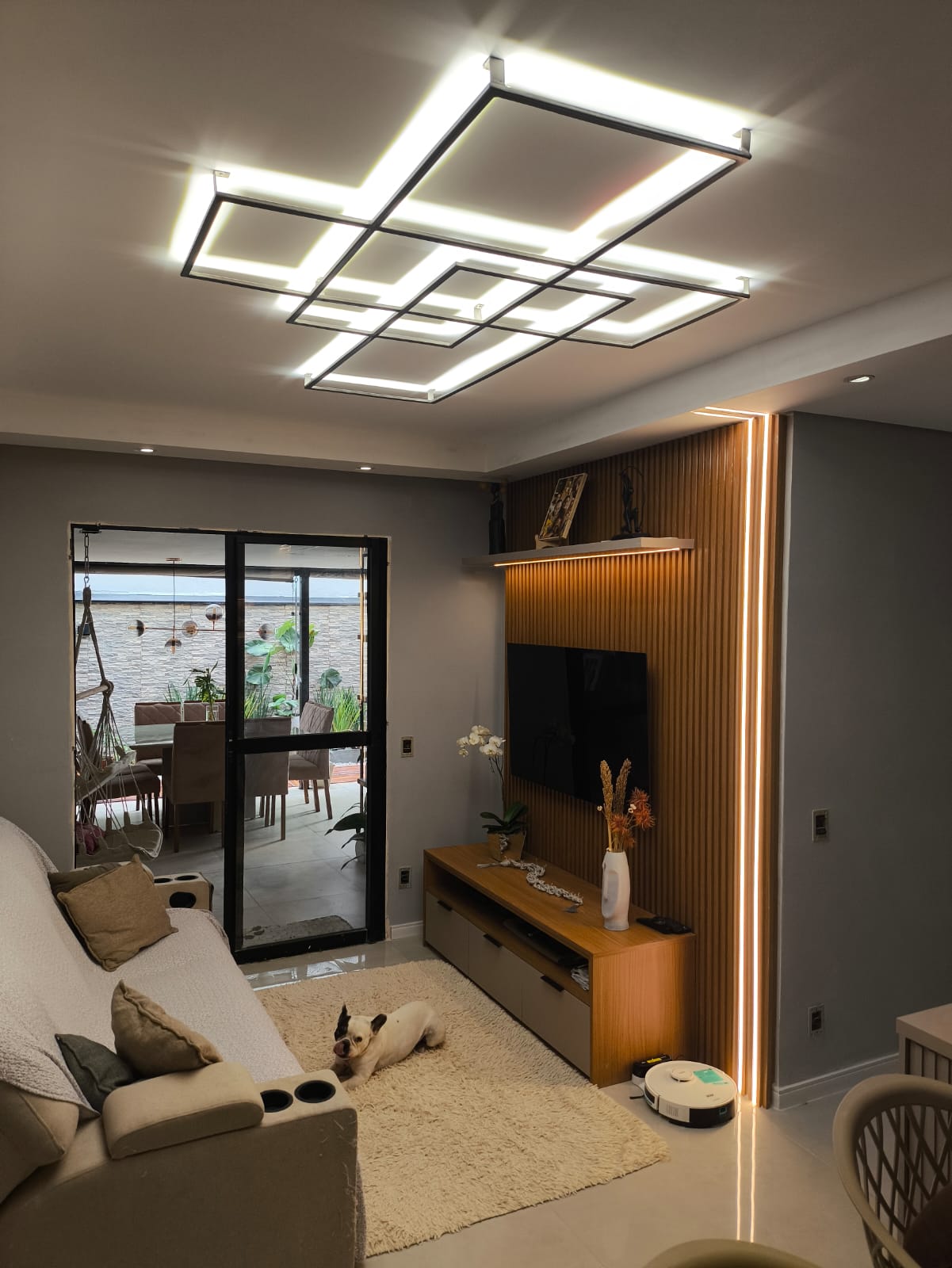 Image hover effect image